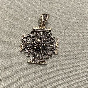 Silver cross pendant
